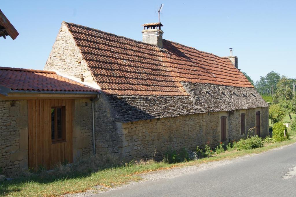 Chambres D'Hotes L'Oustralac La Chapelle-Aubareil Экстерьер фото